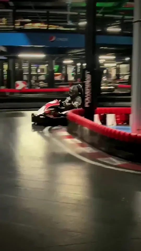 Indoor kart racing in Sainte-Thérèse with the PTO crew